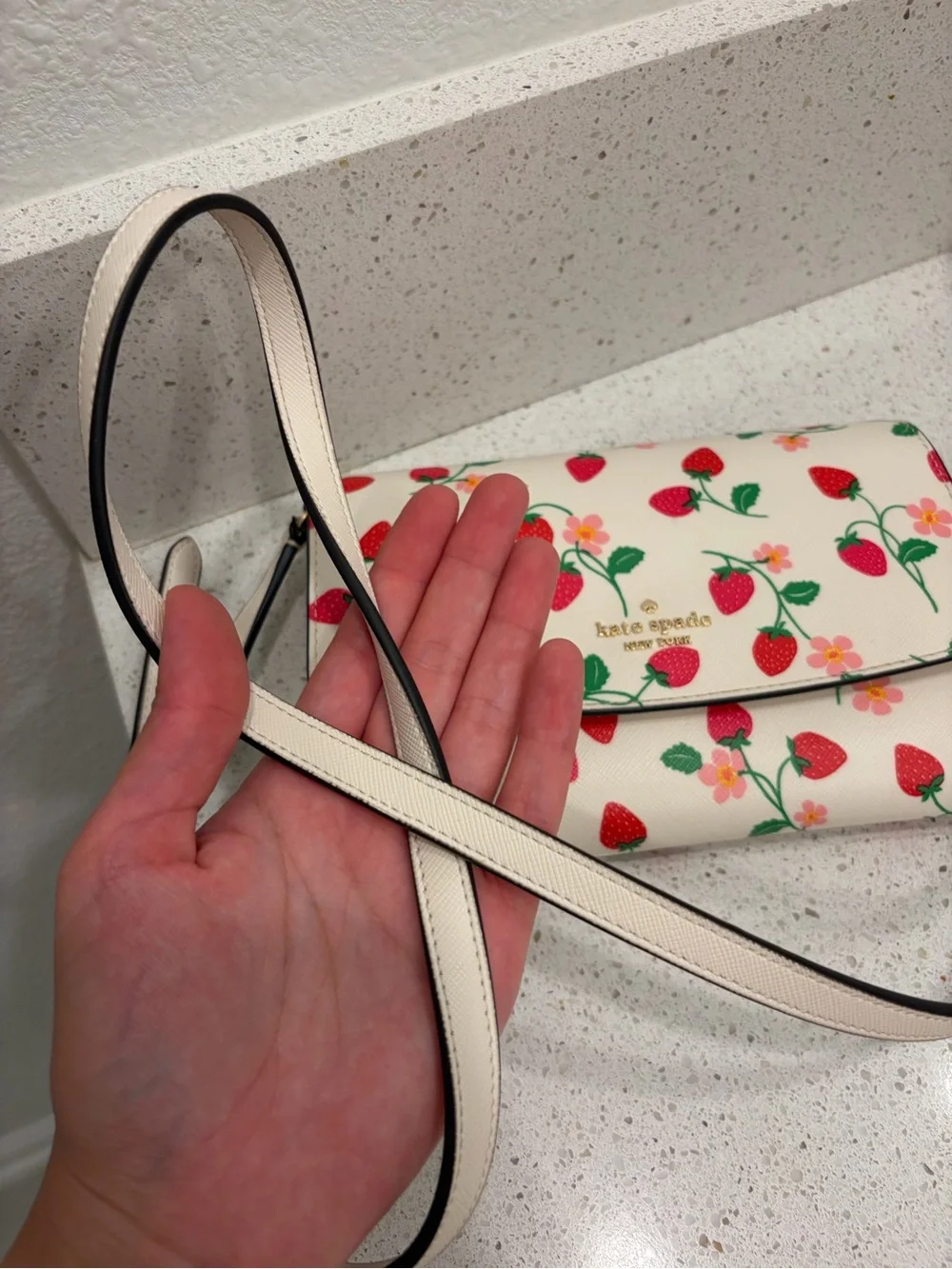 🍓Kate Spade New York Strawberry Vine Perry Leather Crossbody Bag NWOT
